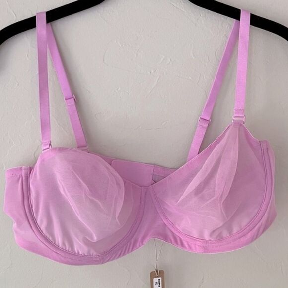 SKIMS NWT Ultra Fine Mesh Strapless Bra Pink Sheer Sexy Romantic Lingerie Bra - Picture 7 of 8